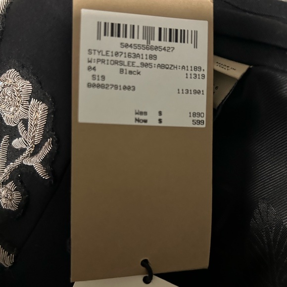Burberry Blazer Authentic NWT. - Picture 9 of 13